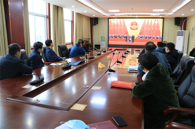周口幼師集中收聽收看全國脫貧攻堅(jiān)總結(jié)表彰大會(huì)